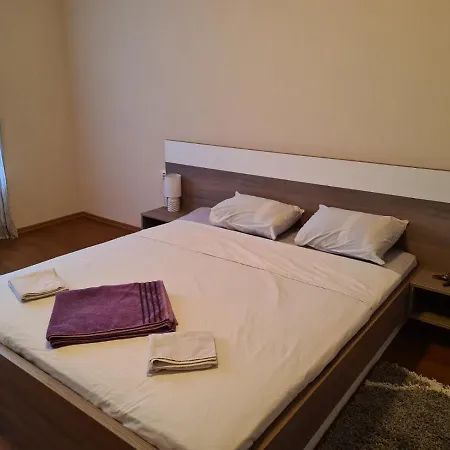 The Orchid Apartment Апартаменты *